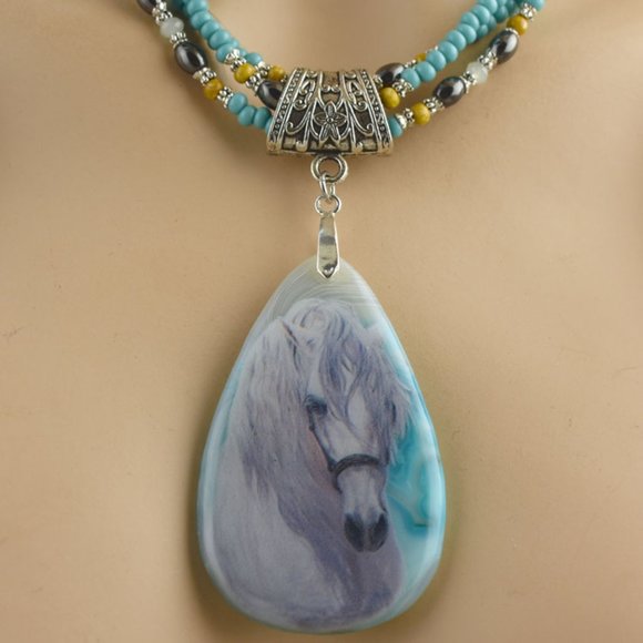 Multi Strand Agate Horse Necklace Earring Set - Picture 4 of 4